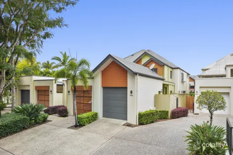 2082/1 The Vistas Dr, Carrara, QLD 4211