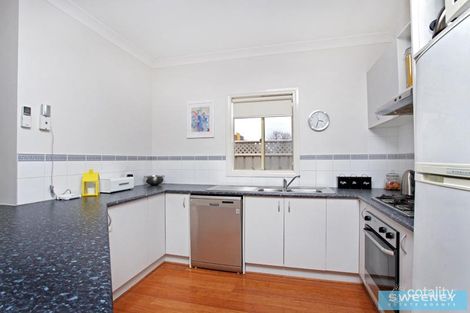 Property photo of 4 Dunstall Gardens Caroline Springs VIC 3023
