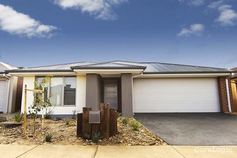 Property photo of 15 Mallacoota Crescent Armstrong Creek VIC 3217