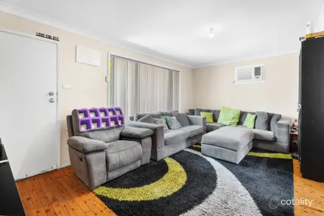 Property photo of 5 Denzil Avenue St Clair NSW 2759