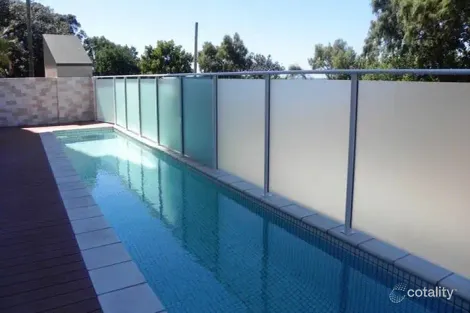 87 Marine Pde, Redcliffe, QLD 4020