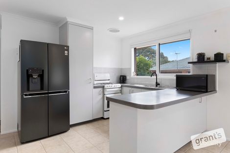 Property photo of 8 McMaster Court Pakenham VIC 3810