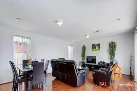 Property photo of 12 Bianca Boulevard Tarneit VIC 3029
