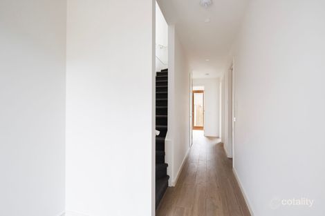 Property photo of 2/63 Royal Avenue Springvale VIC 3171