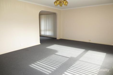 Property photo of 2/55 Broadford Crescent Macleod VIC 3085