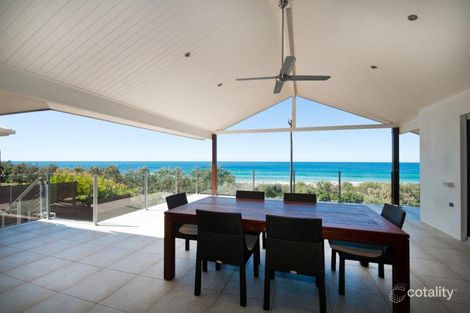 10 Tropicana Rise, Castaways Beach, QLD 4567