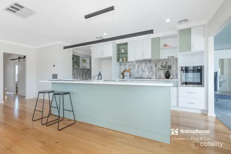 Property photo of 35 Maker Parade Echuca VIC 3564