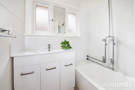 Property photo of 6A Newham Grove Ormond VIC 3204