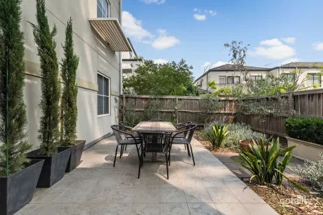 Property photo of 21/62 Wattletree Road Armadale VIC 3143