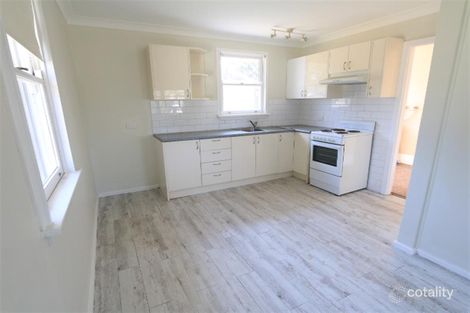 Property photo of 21 Wentworth Avenue Singleton Heights NSW 2330