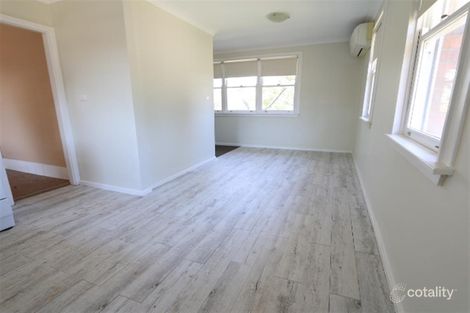 Property photo of 21 Wentworth Avenue Singleton Heights NSW 2330