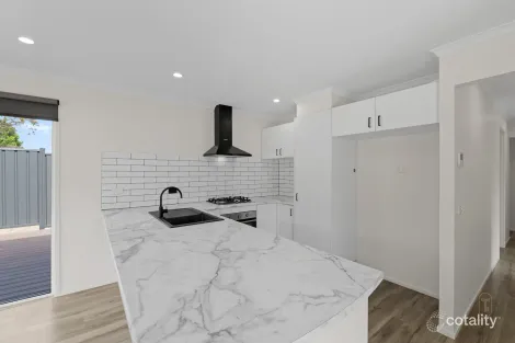 40 Brunnings Rd, Carrum Downs, VIC 3201