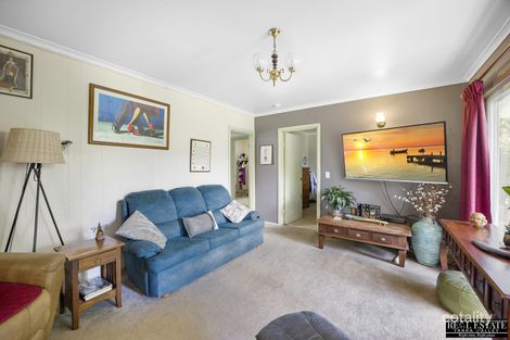 Property photo of 44 Buckmaster Drive Mount Evelyn VIC 3796