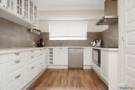 Property photo of 41 Cutter Crescent Beldon WA 6027