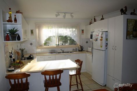 Property photo of 2/8 Ivy Crescent Old Bar NSW 2430