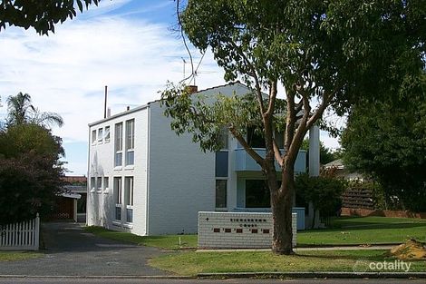 4/4 Richardson Ave, Claremont, WA 6010