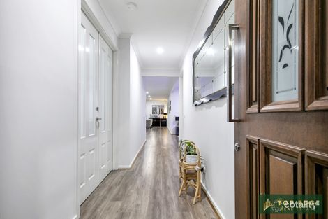 Property photo of 10 Moulsdale Way Aintree VIC 3336
