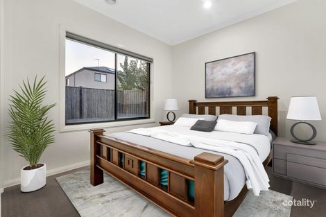 Property photo of 21 Macarthur Way Mickleham VIC 3064