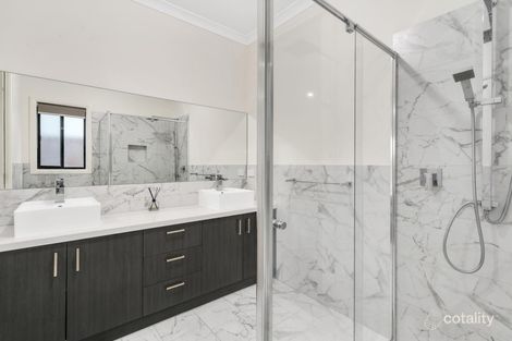 Property photo of 21 Macarthur Way Mickleham VIC 3064