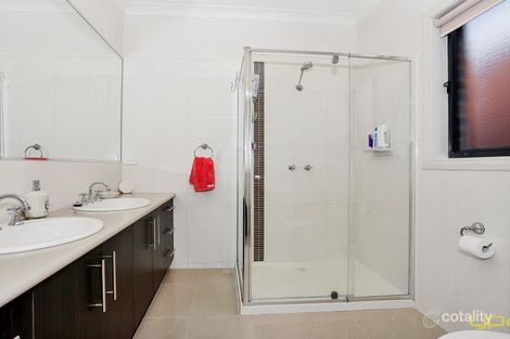 Property photo of 25 Yuruga Boulevard Point Cook VIC 3030