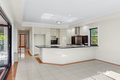 Property photo of 11 Gordon Place Parkinson QLD 4115