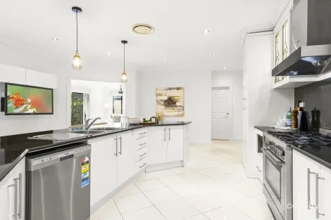 Property photo of 17 Julian Close Kellyville NSW 2155
