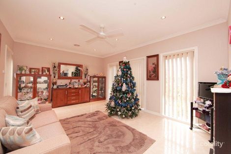 Property photo of 27 Paringa Avenue South Morang VIC 3752