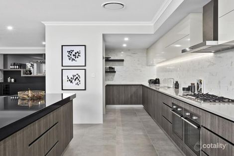 Property photo of 8 Cedarleaf Entrance Treeby WA 6164
