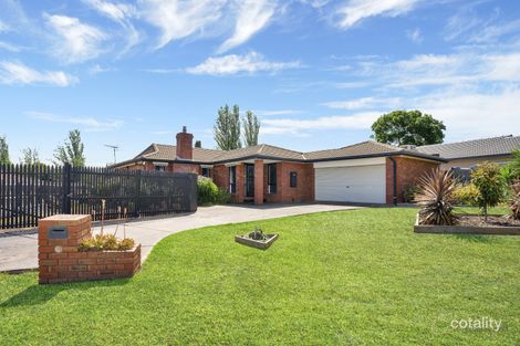 Property photo of 30 Underbank Boulevard Bacchus Marsh VIC 3340