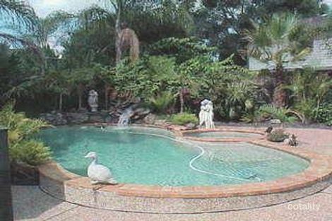 9 Paisley Cl, St Andrews, NSW 2566