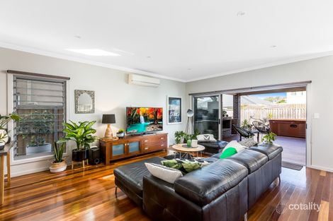 Property photo of 11 Hoffman Street Thirroul NSW 2515