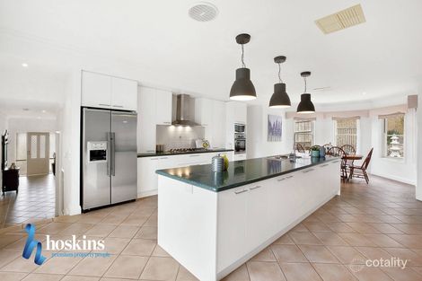 Property photo of 17 Mandl Close Lilydale VIC 3140