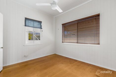 Property photo of 22 Grattan Terrace Wynnum QLD 4178
