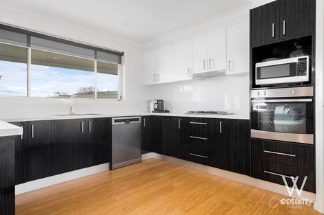 Property photo of 14 Tweed Parade Kelso NSW 2795