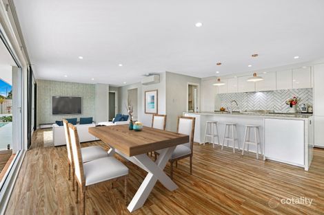 Property photo of 2 O'Grady Drive Paradise Point QLD 4216