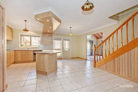 Property photo of 11 Longhurst Crescent Hillside VIC 3037