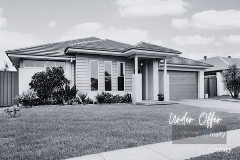 Property photo of 37 Seaside Boulevard Fern Bay NSW 2295