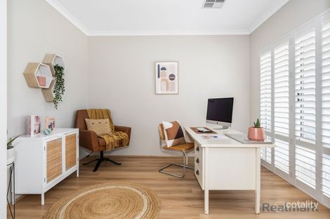 Property photo of 18 Wittenoom Turn Dawesville WA 6211