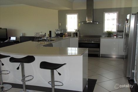 Property photo of 2133 Beaufort Way Hope Island QLD 4212
