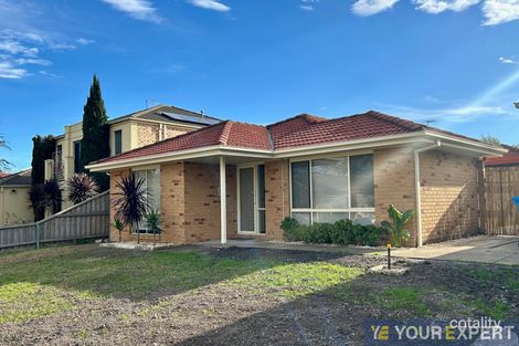 Property photo of 18 Bounty Way Berwick VIC 3806