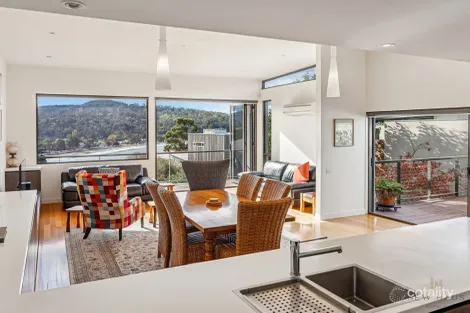 Property photo of 2/8 Jerrim Place Kingston Beach TAS 7050