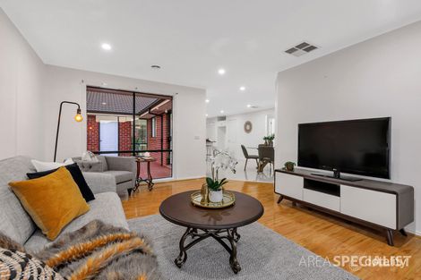 Property photo of 8 Parnell Court Cranbourne West VIC 3977
