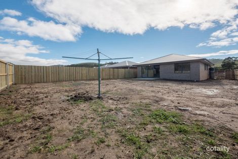 Property photo of 27 Holmfield Avenue Clarendon Vale TAS 7019