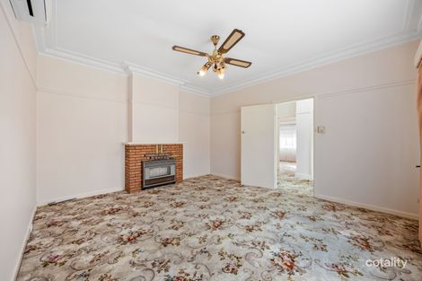 Property photo of 3 Head Street Wendouree VIC 3355