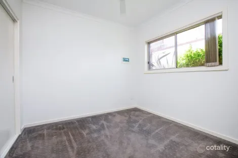 Property photo of 2/43 Tarana Avenue Glenroy VIC 3046
