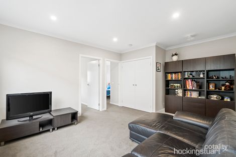 Property photo of 11 Sapphire Road Cobblebank VIC 3338
