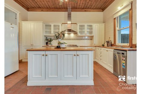 Property photo of 8 Macintyre Crescent Echuca VIC 3564