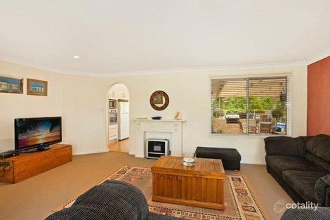 Property photo of 24 Tallowood Crescent Ourimbah NSW 2258
