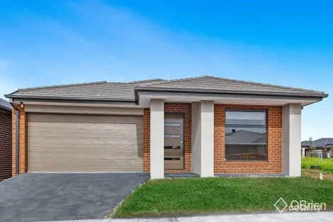 13 Livingston Dr, Rockbank, VIC 3335