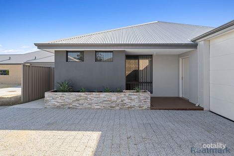 Property photo of 5 Stow Chase South Yunderup WA 6208